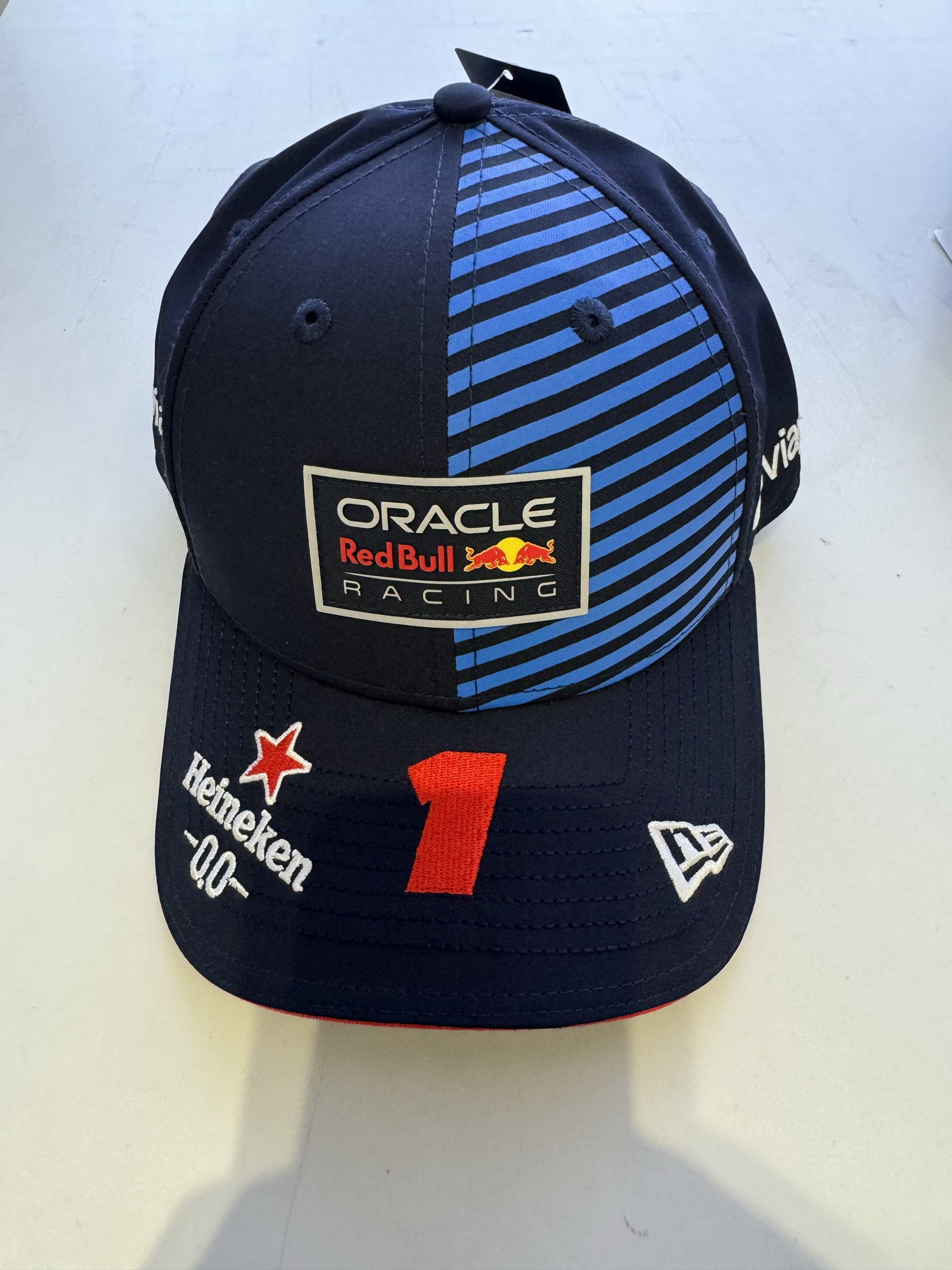 红牛车队横扫威廉姆斯，维斯塔潘带队取胜