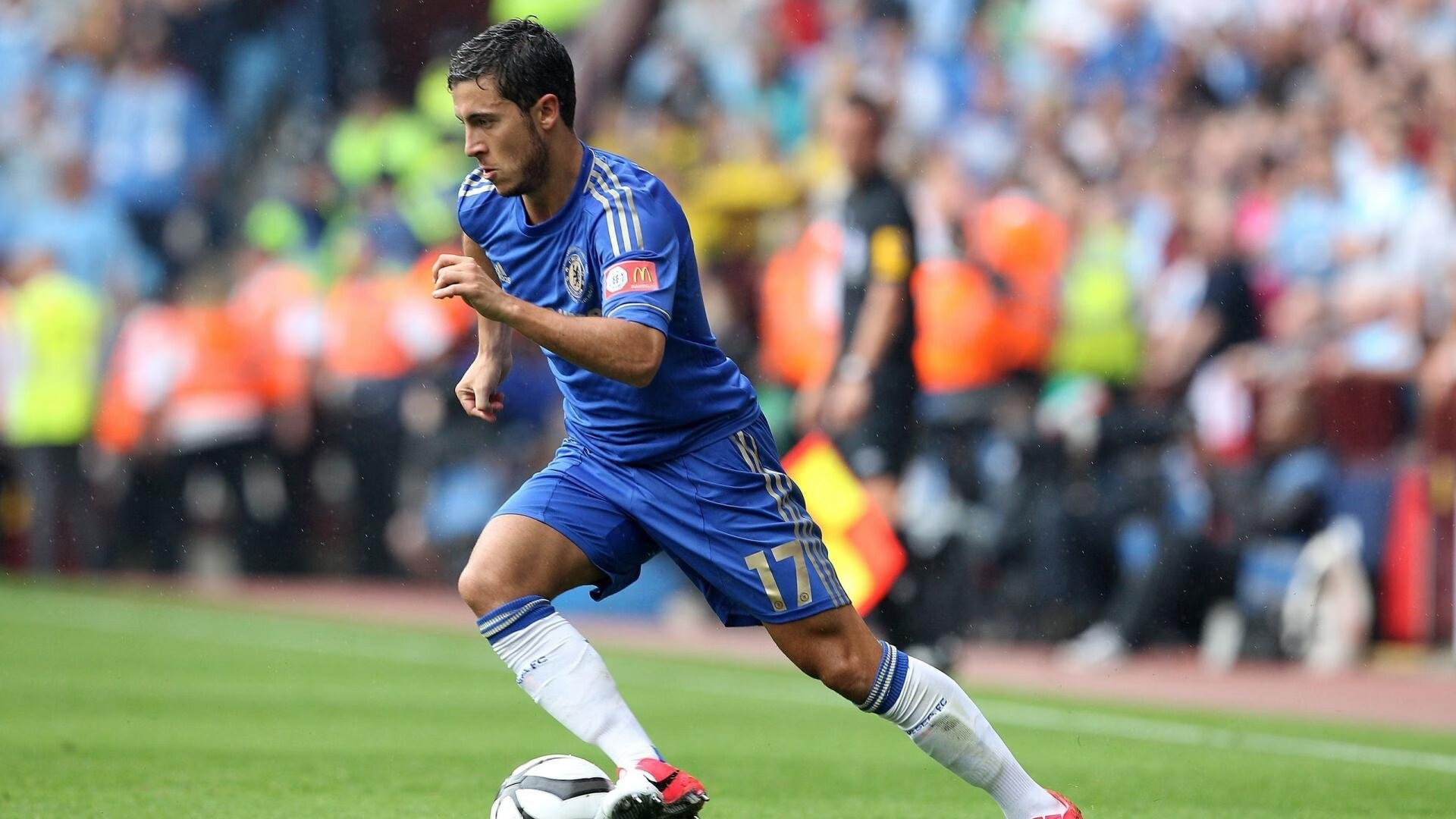 开云体育app-西甲德比硝烟未散，塞内加尔加时绝境，足球如何撕裂又缝合我们的世界？