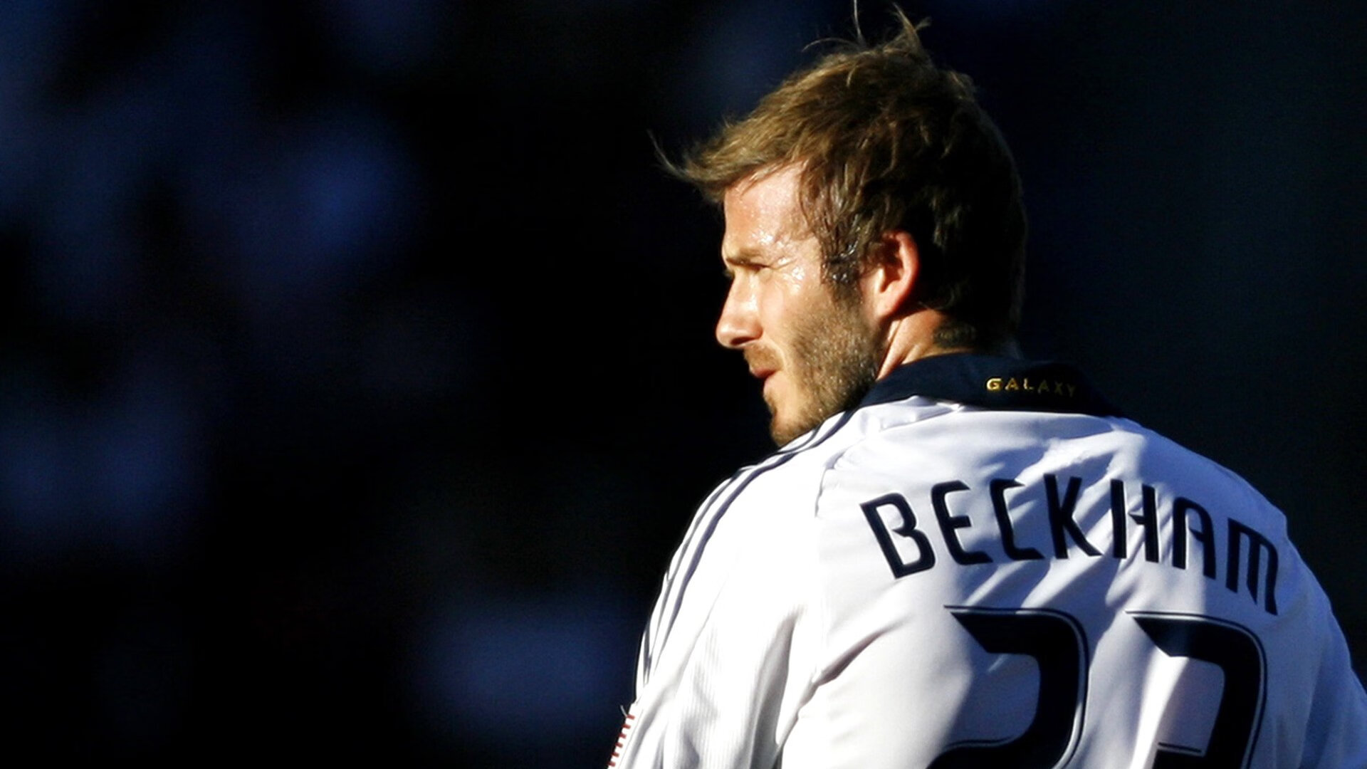 开云体育app-切特·霍姆格伦，当沉默的骨架在飓风中站成山脉