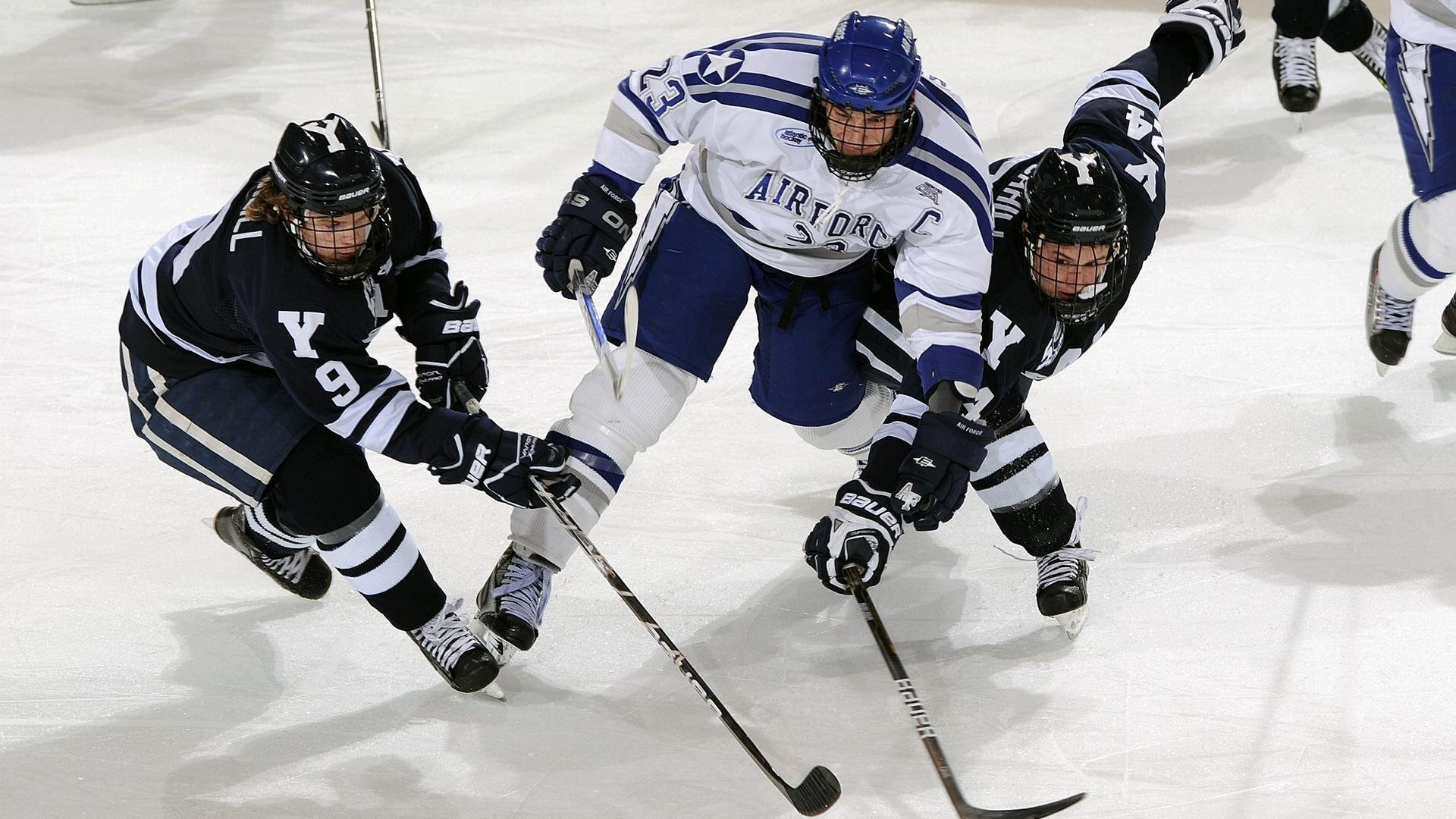 东决关键战焦点战，AC米兰力克拉齐奥，红黑军团展现冠军底蕴